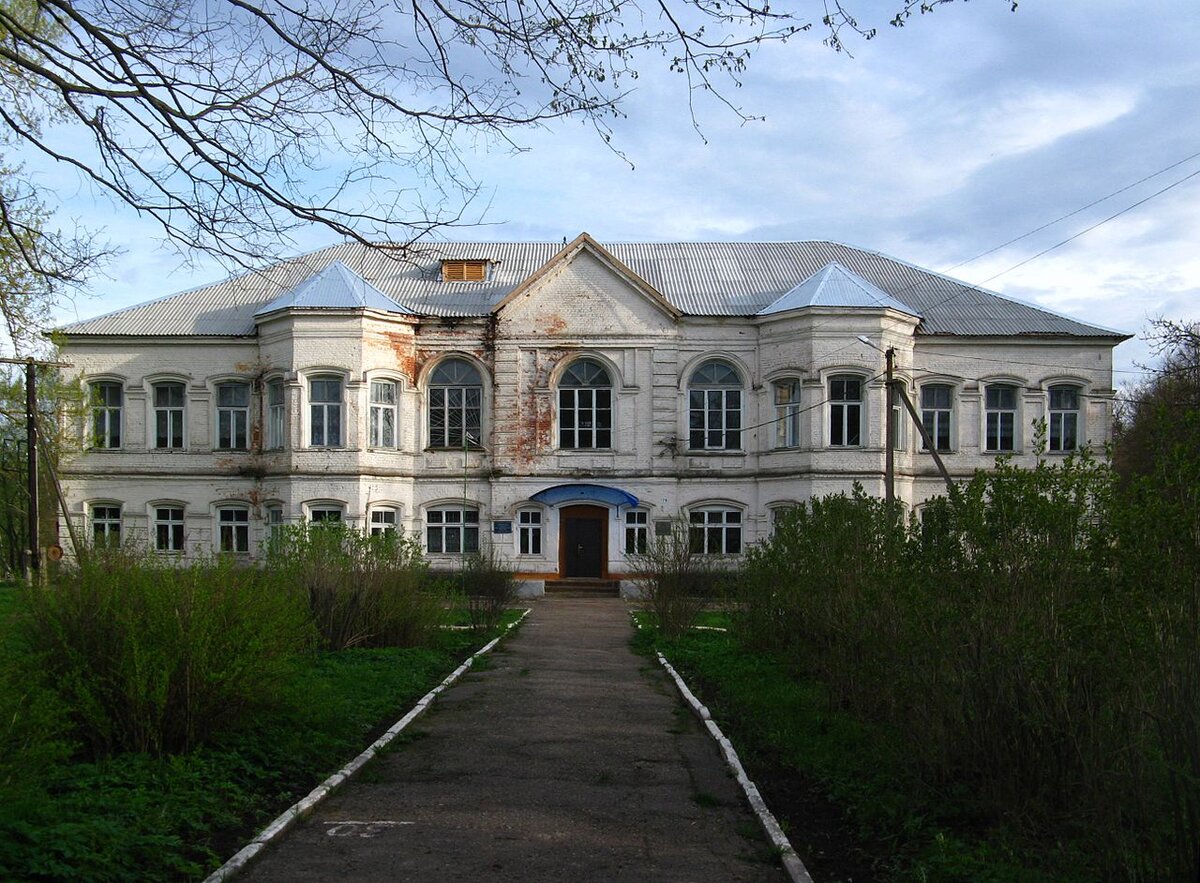 Тюшинская средняя школа
